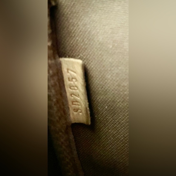 Prestine Vintage Authentic Louis Vuitton Pochette with Unbranded Chain Strap! - Picture 13 of 14